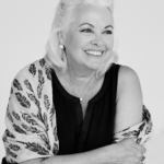 Mme Louise Portal, auteur, actrice, chanteuse et romancière